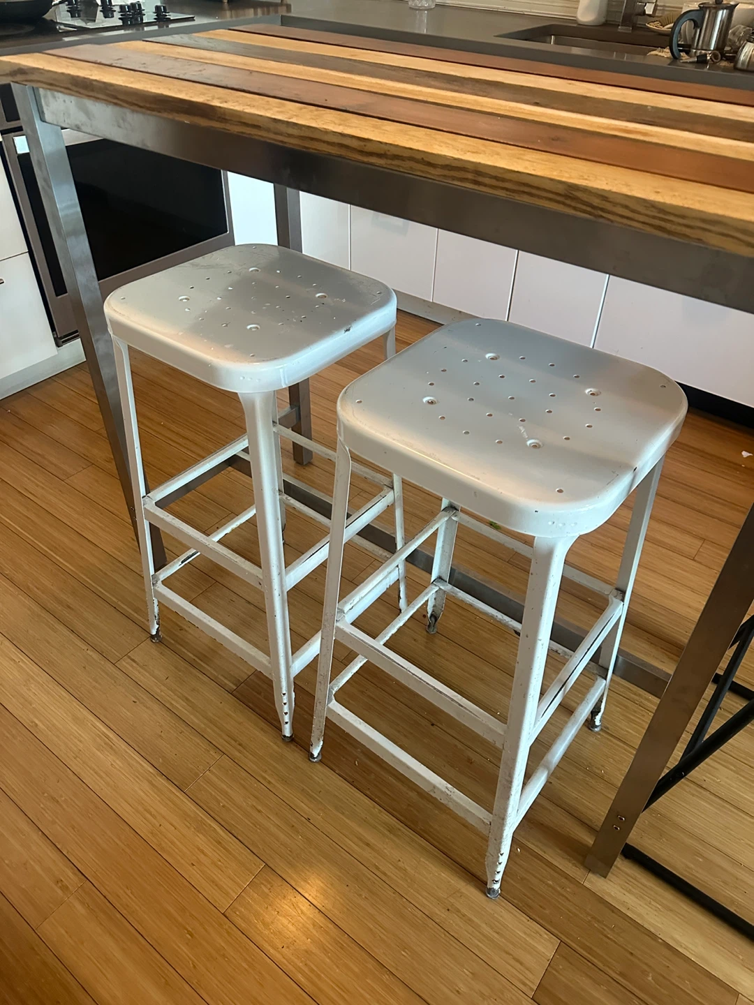 VINTAGE INDUSTRIAL STEEL BAR HEIGHT KITCHEN ISLAND STOOLS - photo 3
