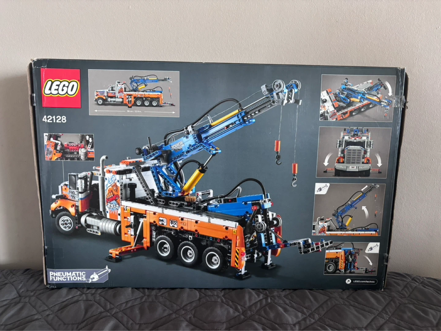 LEGO Technic Heavy-duty Tow Truck 42128. RETIRED PRODUCT. - photo 2