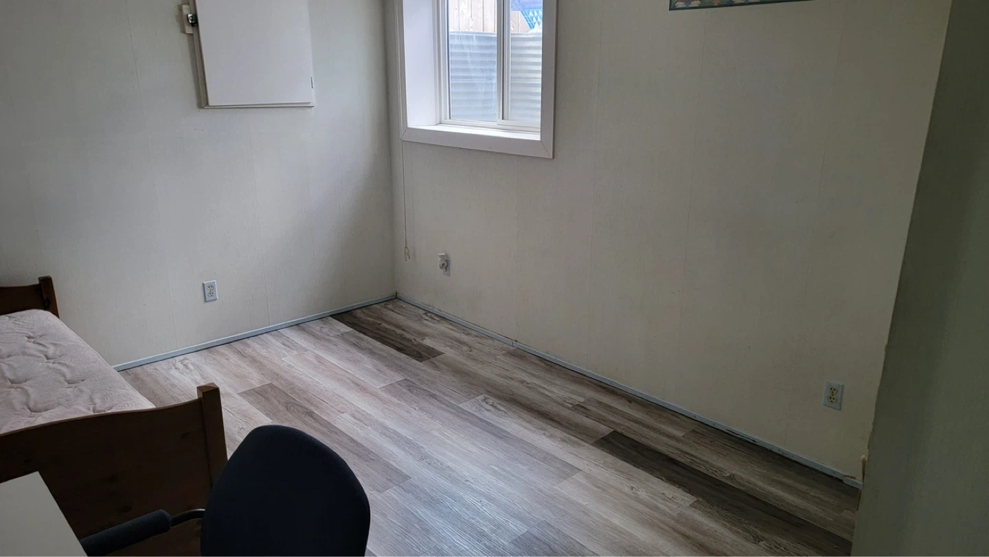 Private room for rent - photo 3