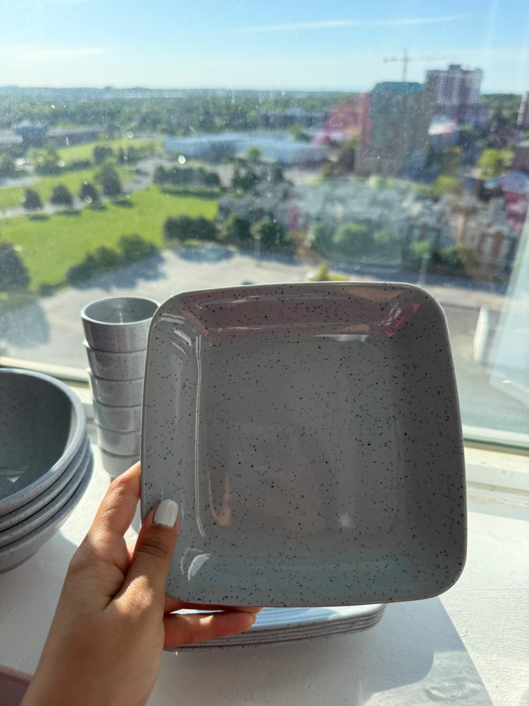 Superware Melamine Dinnerware Set – 16 Pieces | Grey | Like New - photo 2