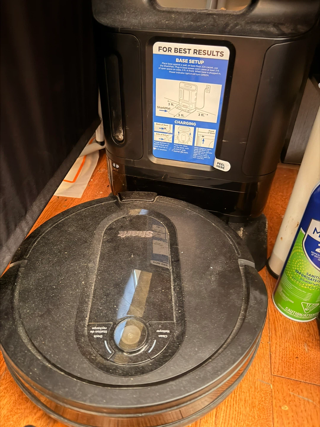 Shark Robot Vacuum with Charging Base - photo 2