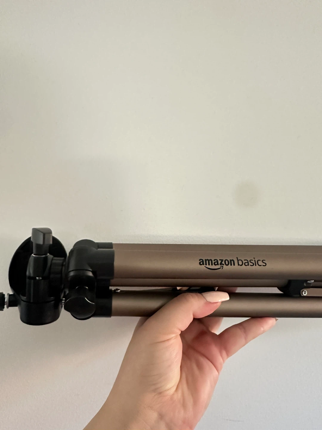 Tripod- Amazon Basics