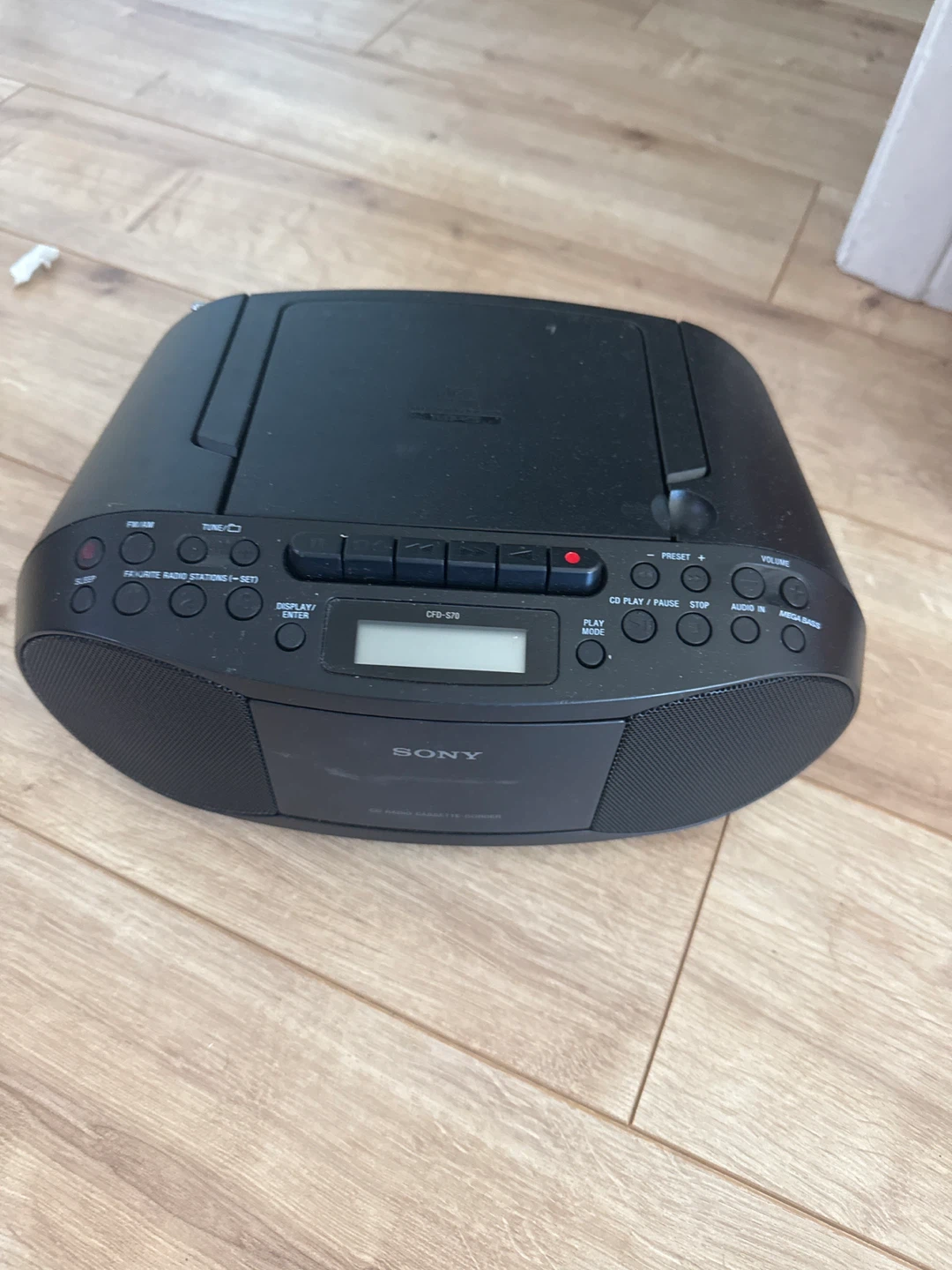Sony CFD-S70 CD Radio Cassette-Corder Boombox