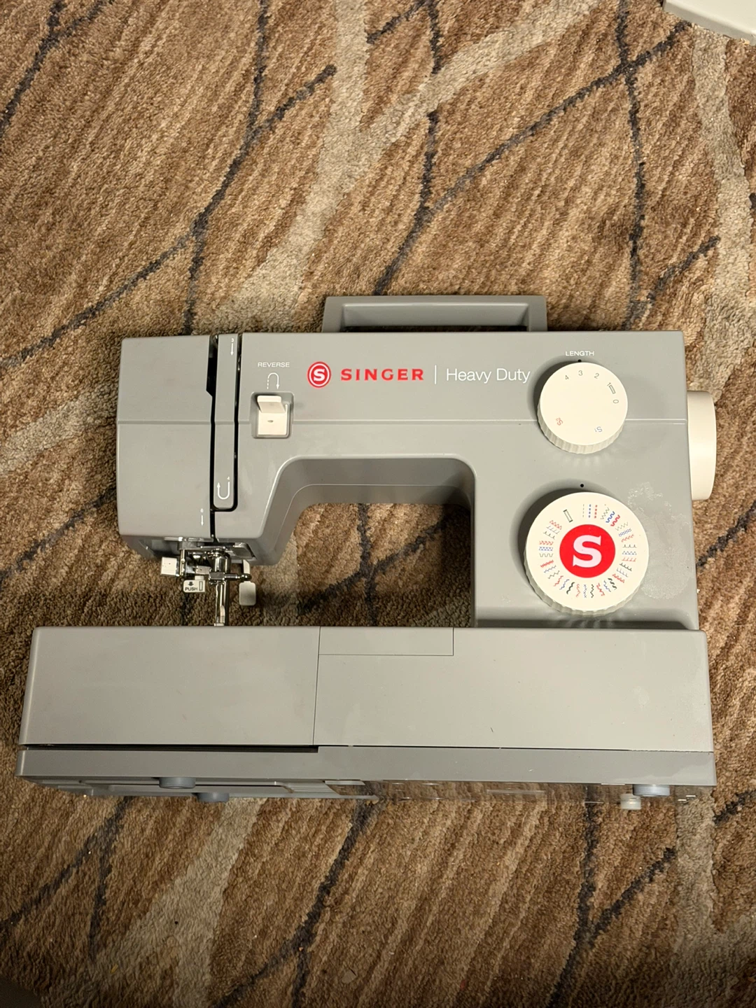 Singer Heavy Duty Model 4432 Sewing Machine