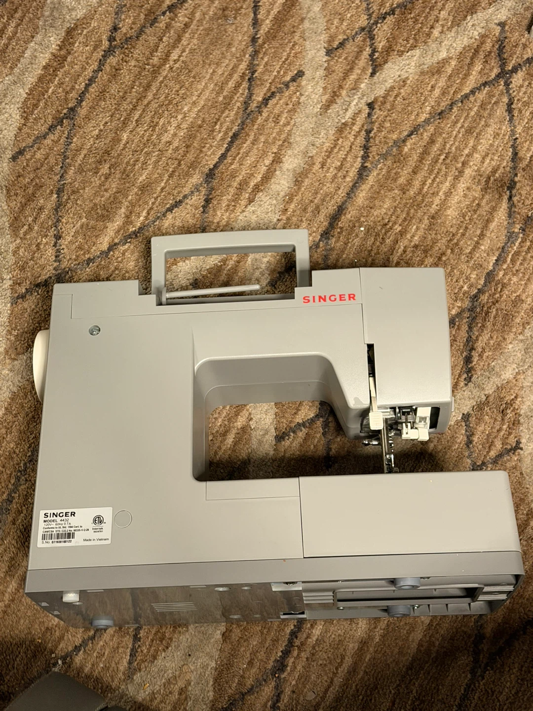 Singer Heavy Duty Model 4432 Sewing Machine - photo 2