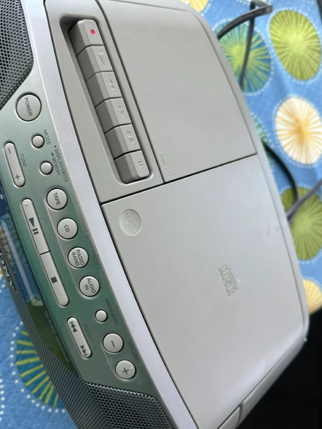 Sony CD Radio Cassette-Corder CFD-S50 Boombox - photo 3