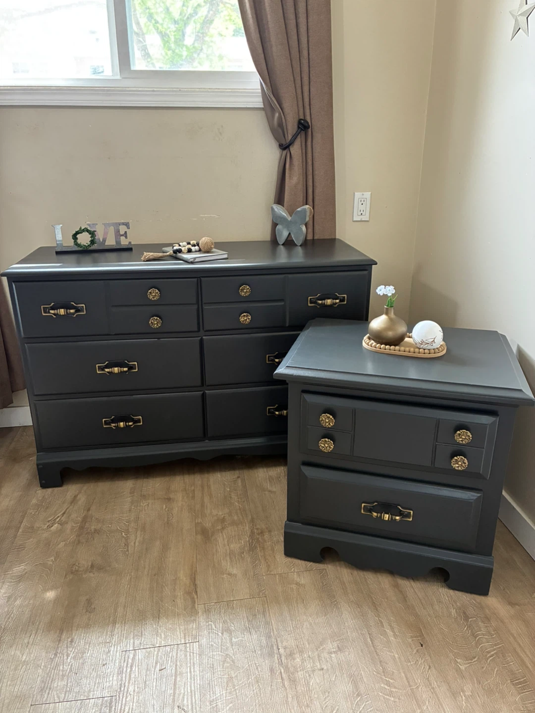 Dresser Set