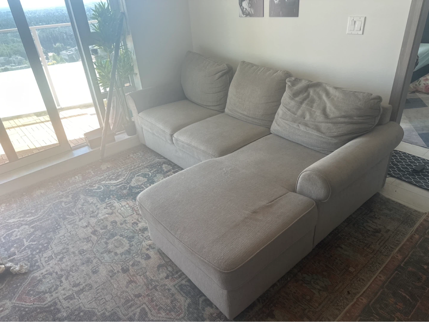 Comfortable Couch - photo 3