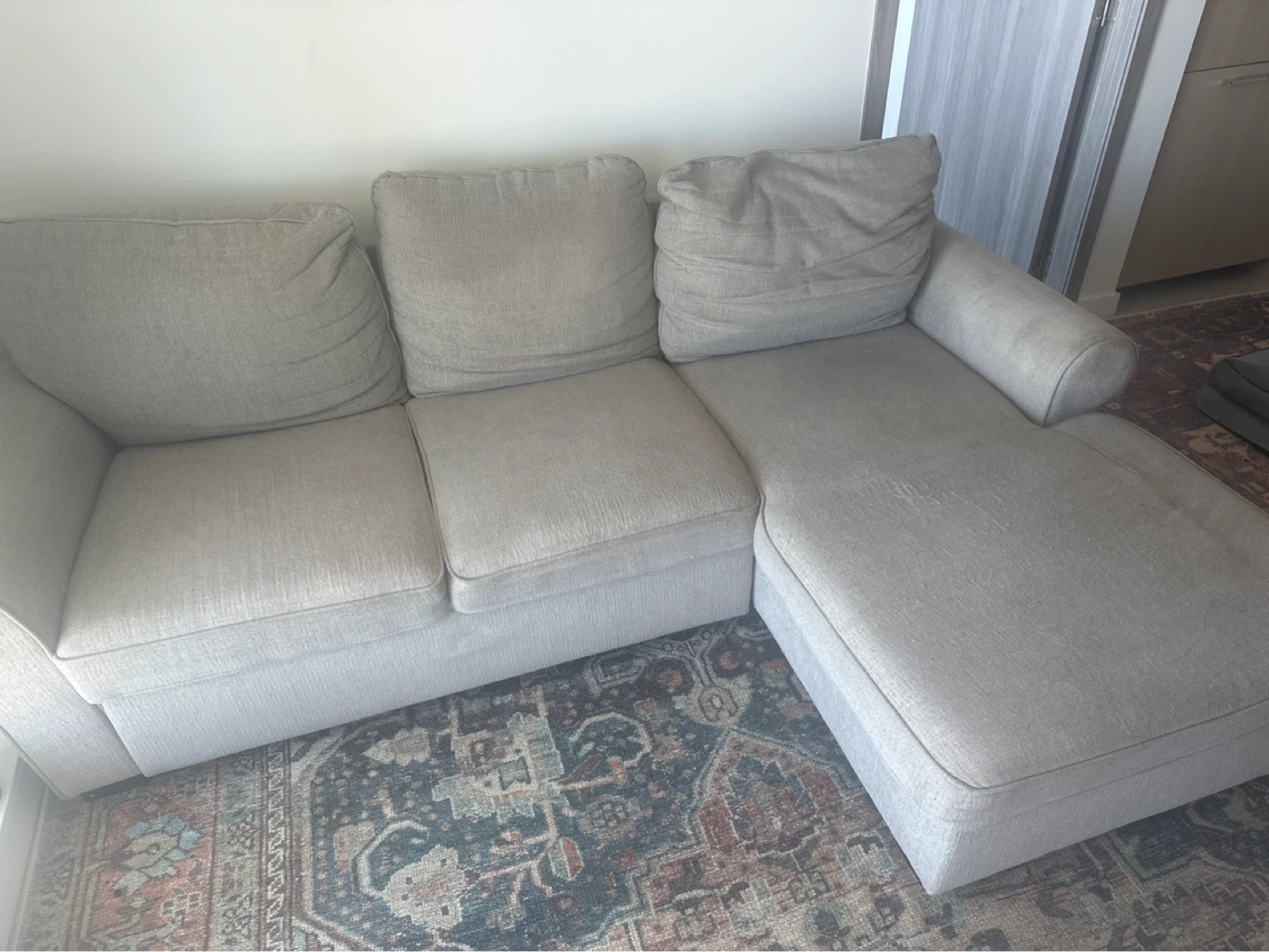 Comfortable Couch - photo 2