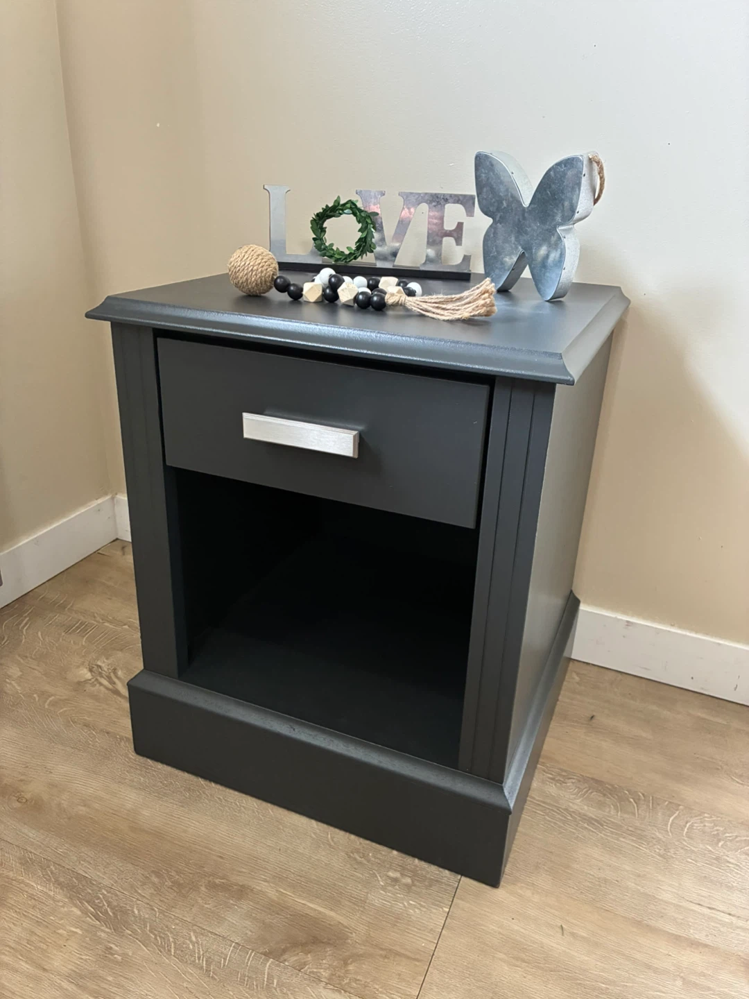 Bedside table