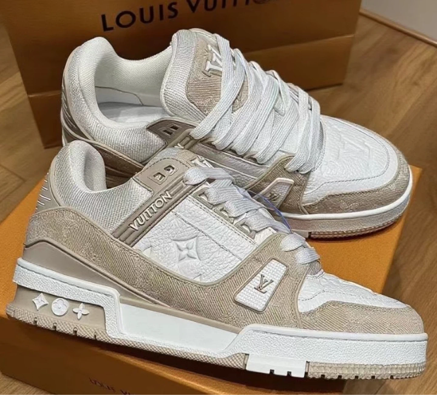 Louis Vuitton Sneakers - Various Colours Available - photo 5
