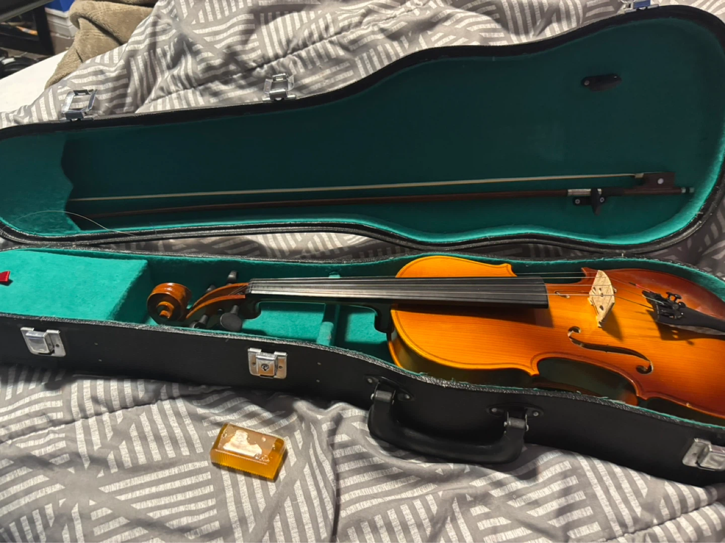 Violin with Case and Bow - photo 2