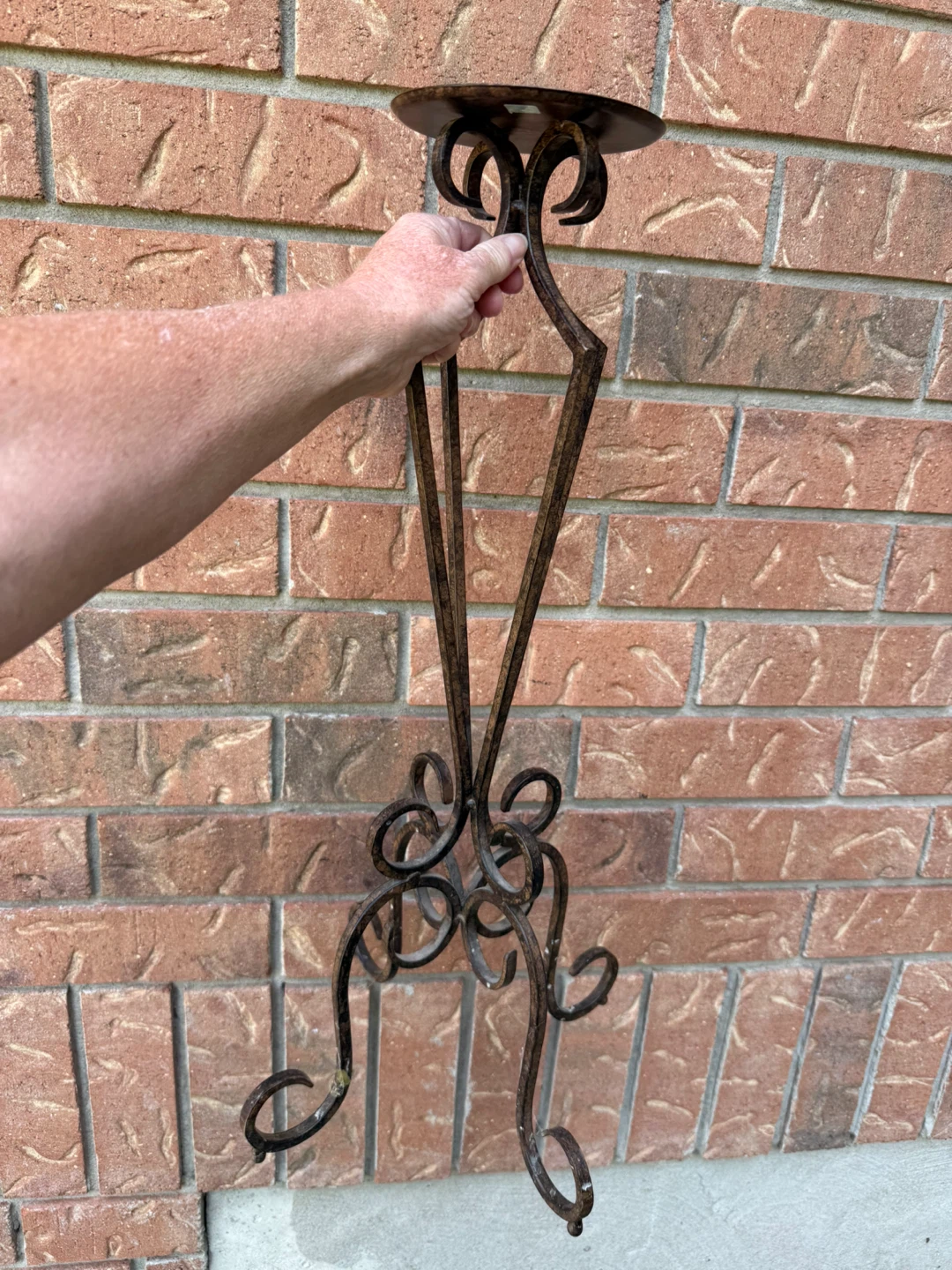 Ornate Metal Candle Stand - photo 2