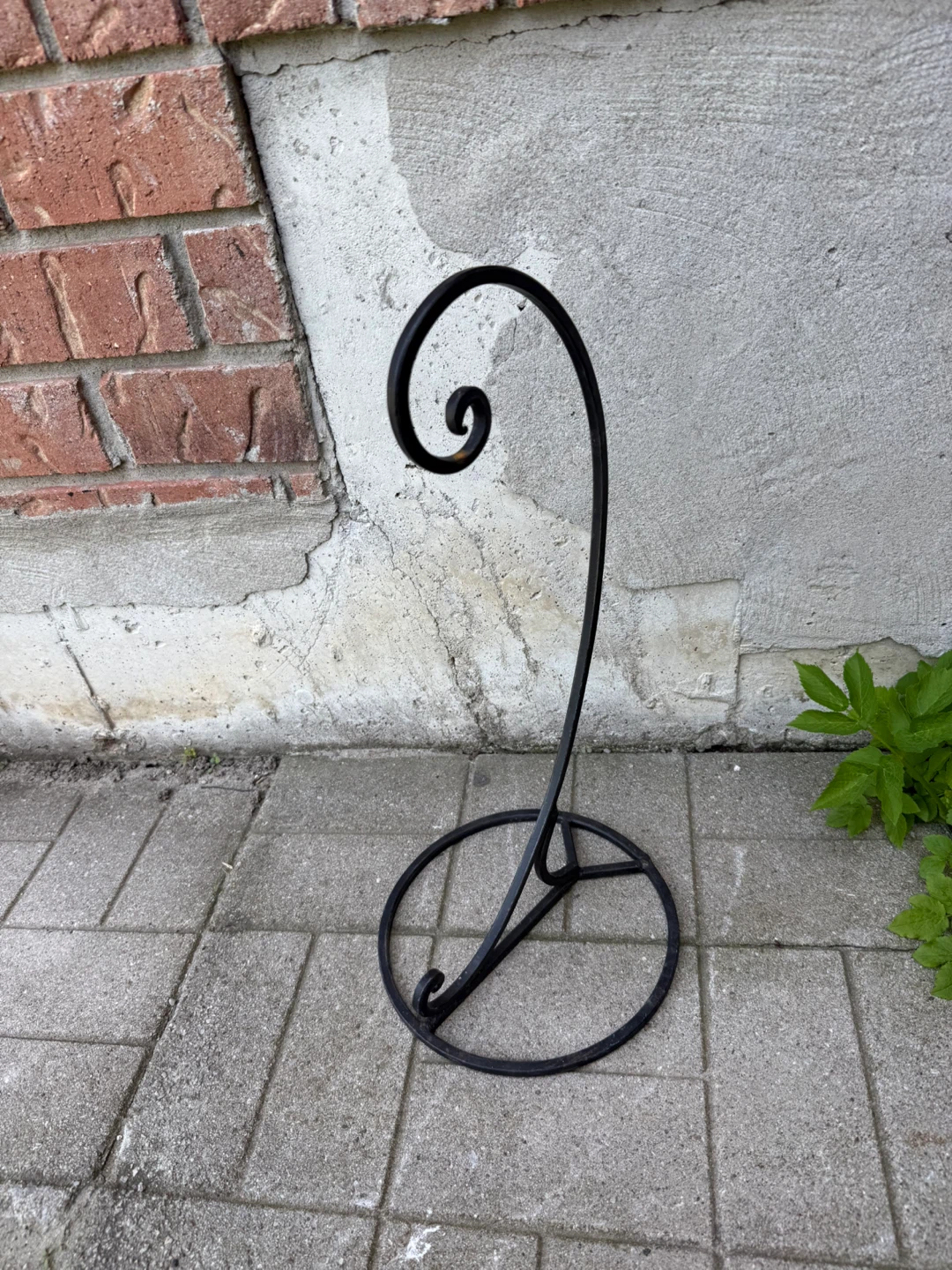 Black Metal Plant / lantern Stand Holder