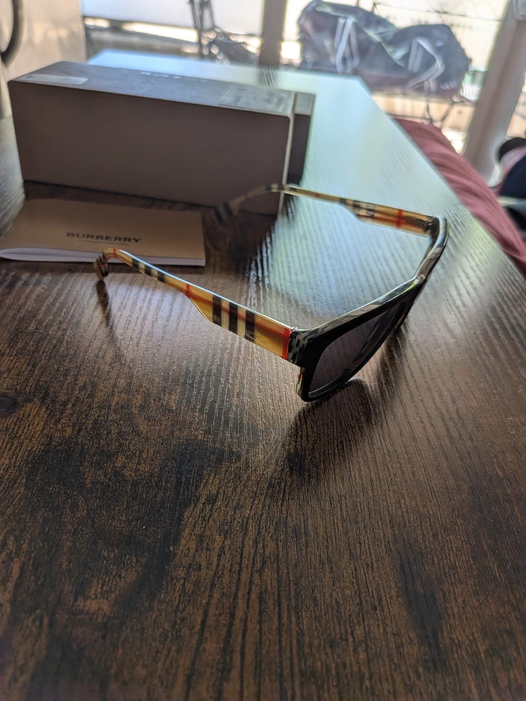 Burberry BE4293 Sunglasses New in Box - photo 3