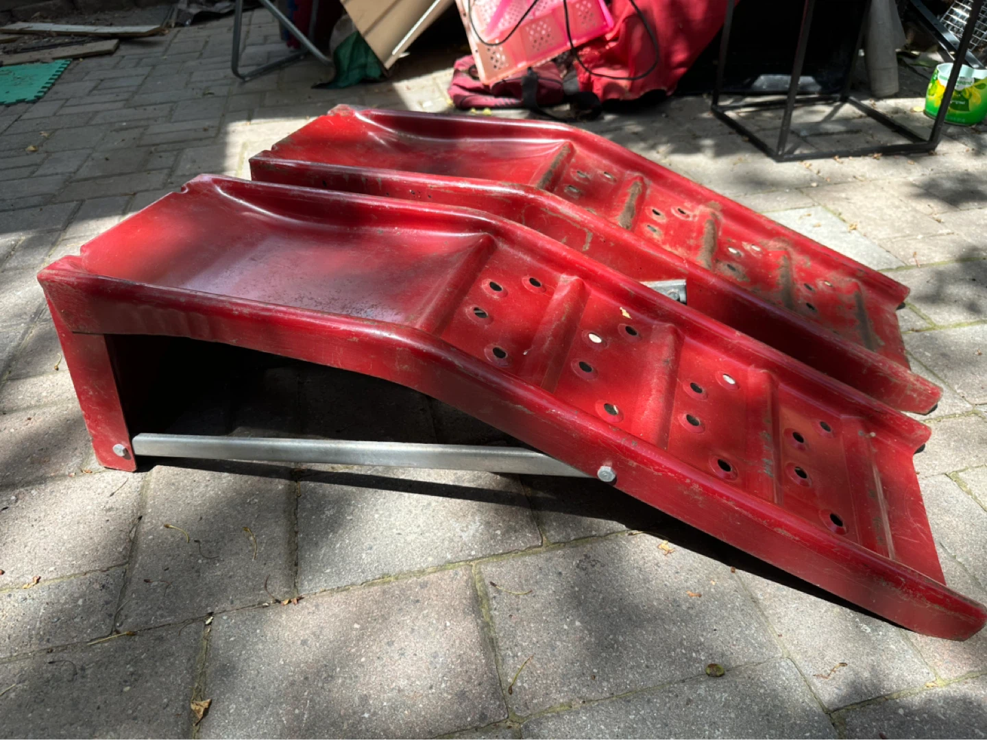 🔥 Heavy‑Duty Metal Car Ramps — Great for Oil Changes & Repairs - photo 2