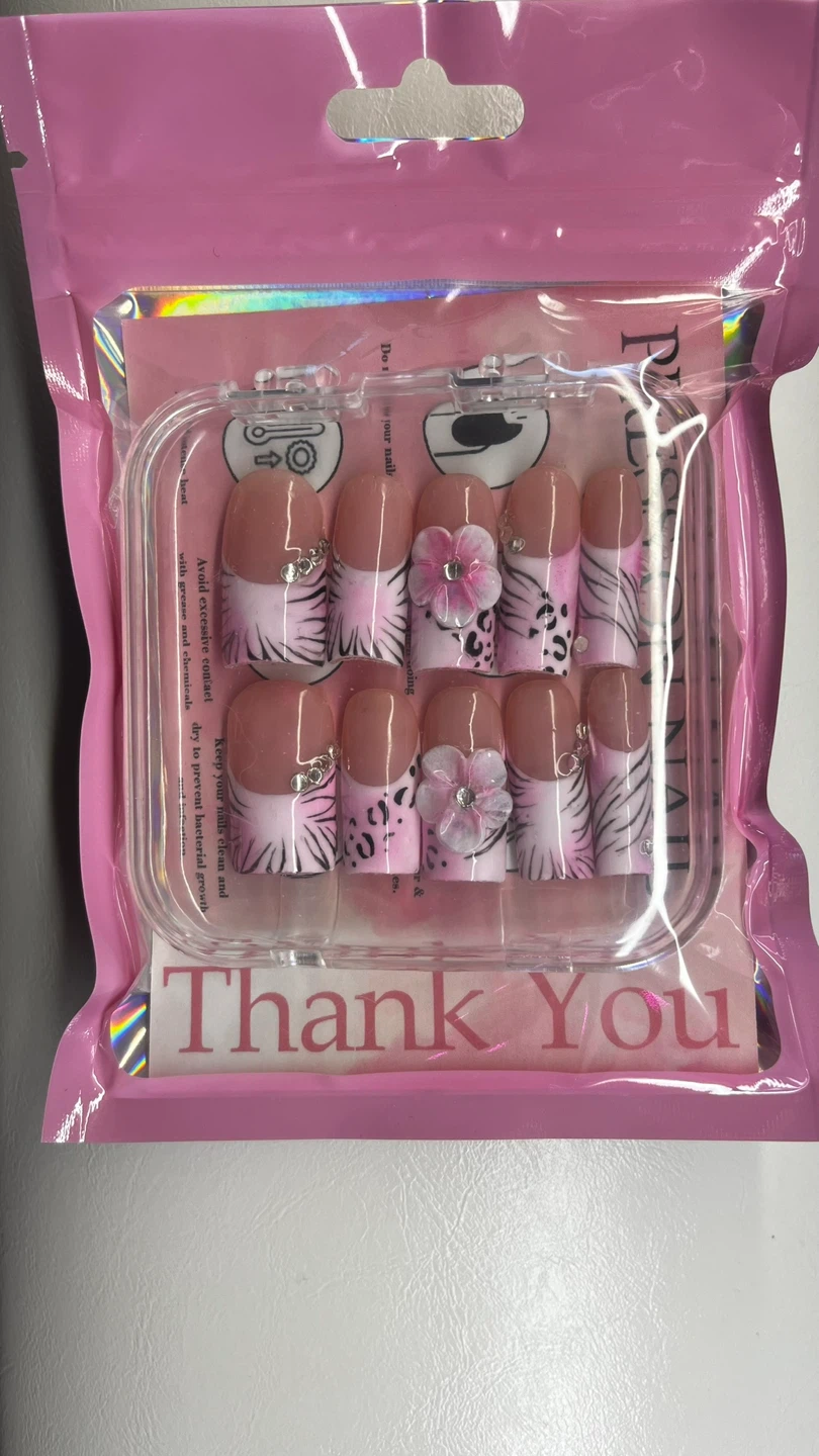 Custom Press On Nails - photo 2