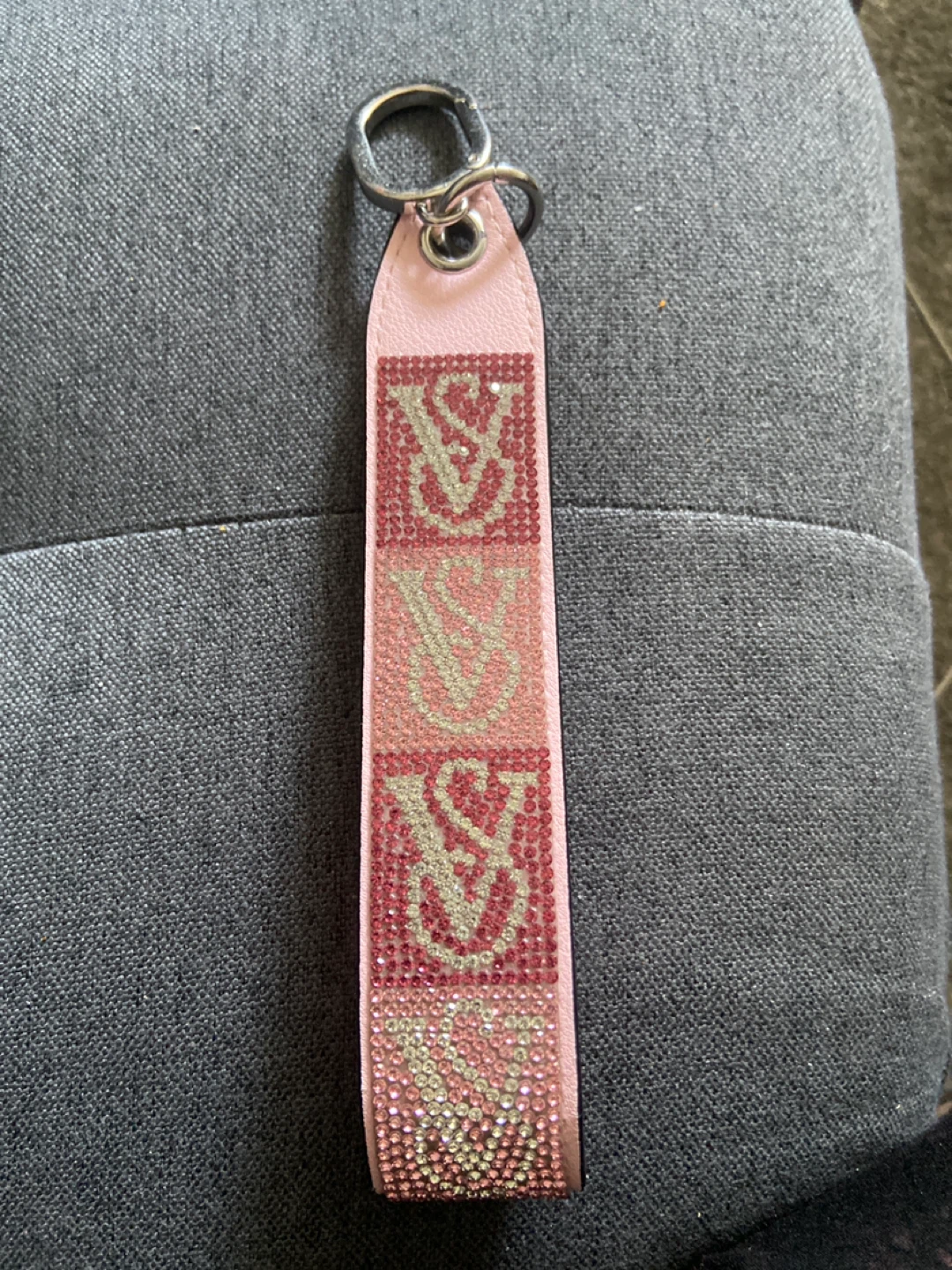 Victoria's Secret Pink Keychain - photo 2