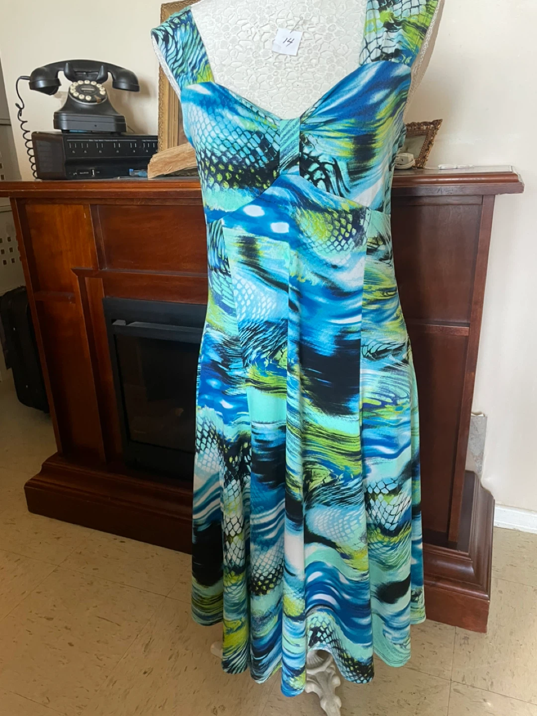 Dresses $5 each - photo 3