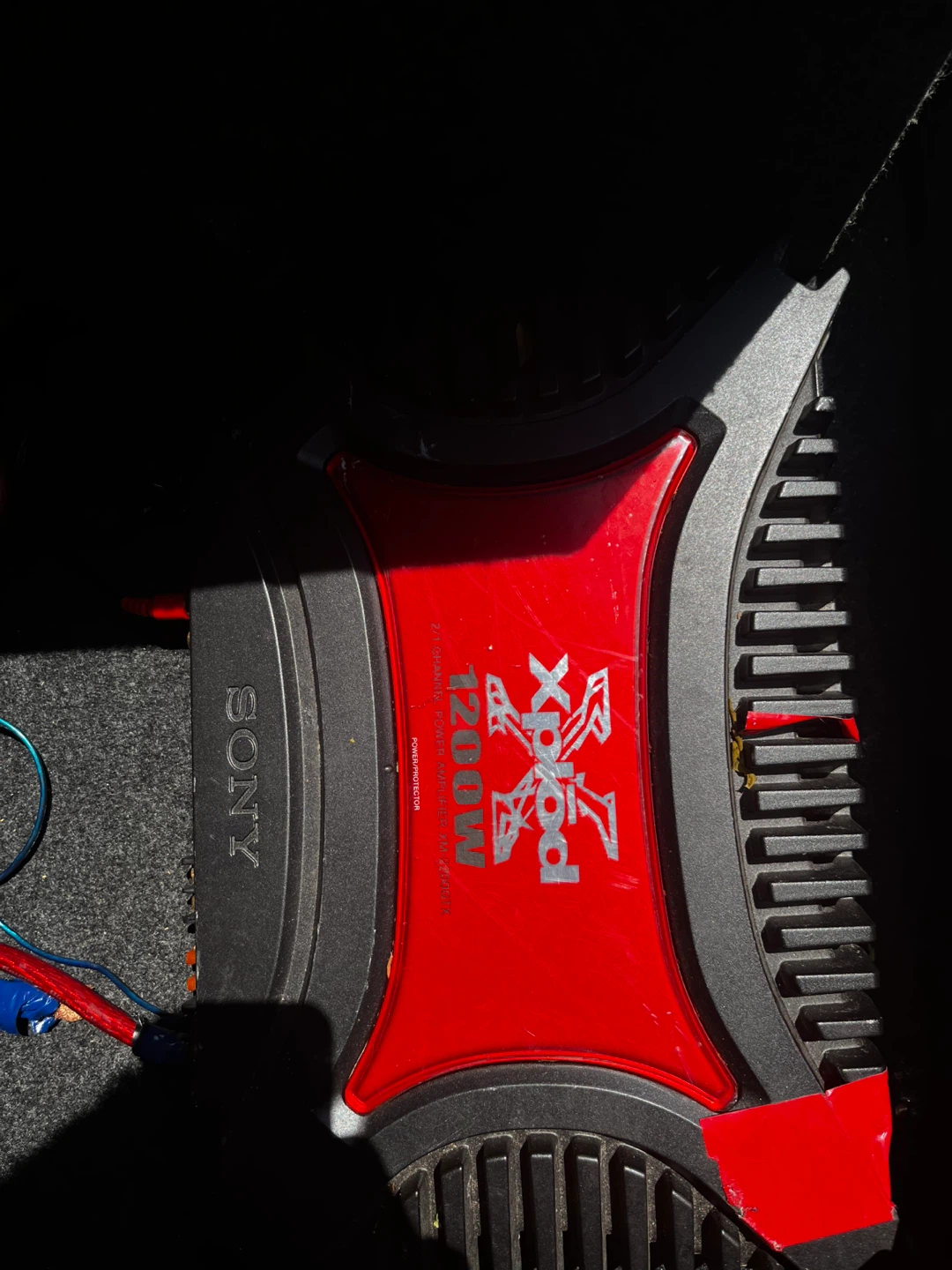 Sony Xplod Subwoofer and Amplifier - photo 3