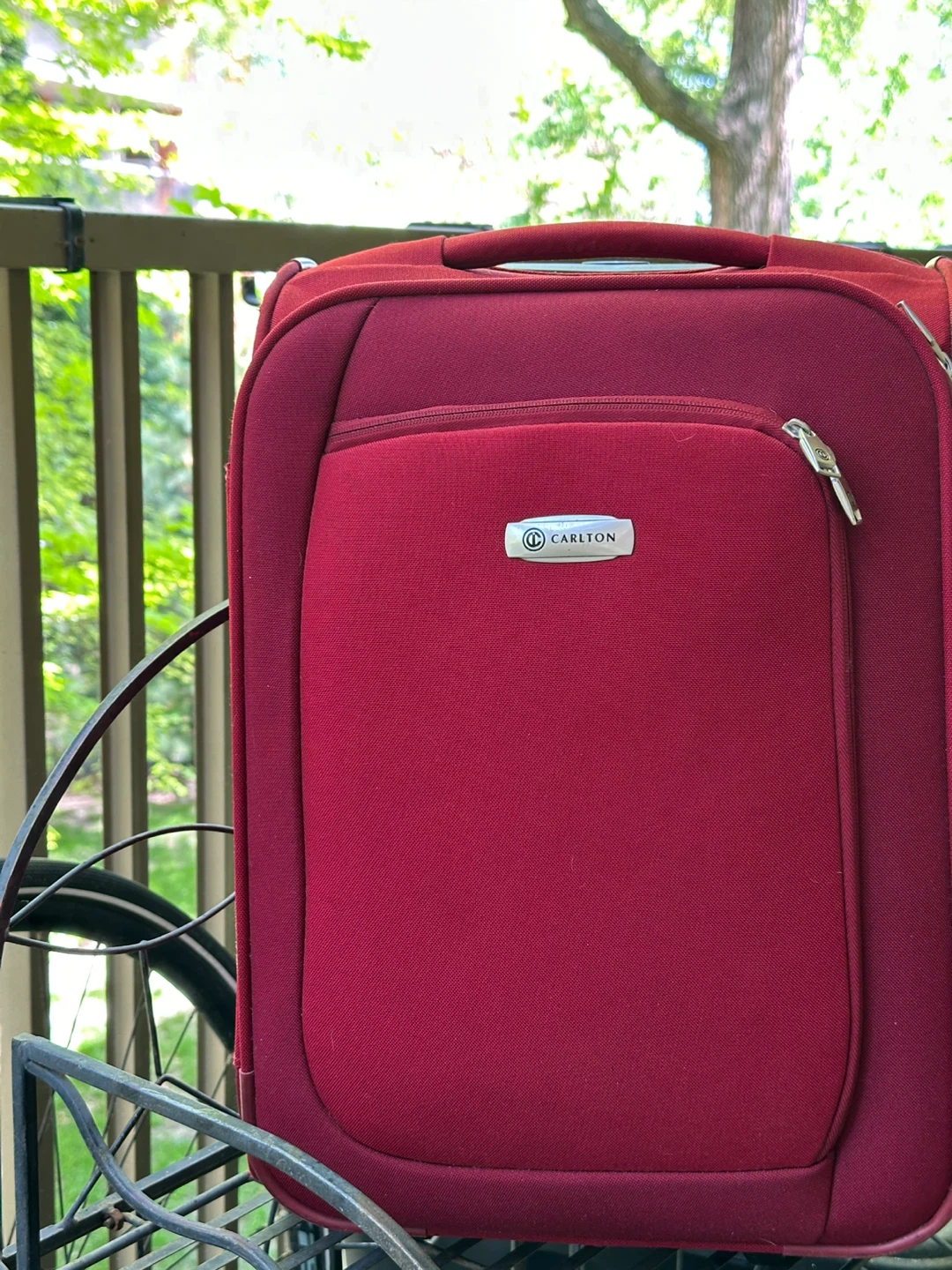 Carry-On Carlton Rolling Case