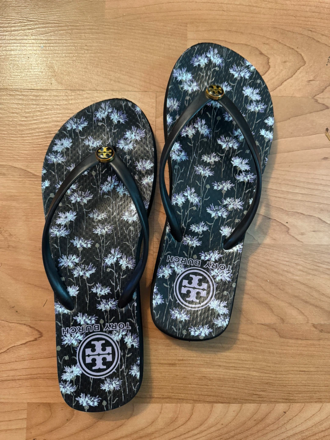 Tory Burch Flip Flops – Size 7