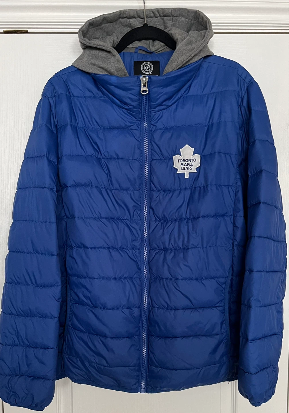 Toronto Maple Leafs Puffer Jacket with Hood
