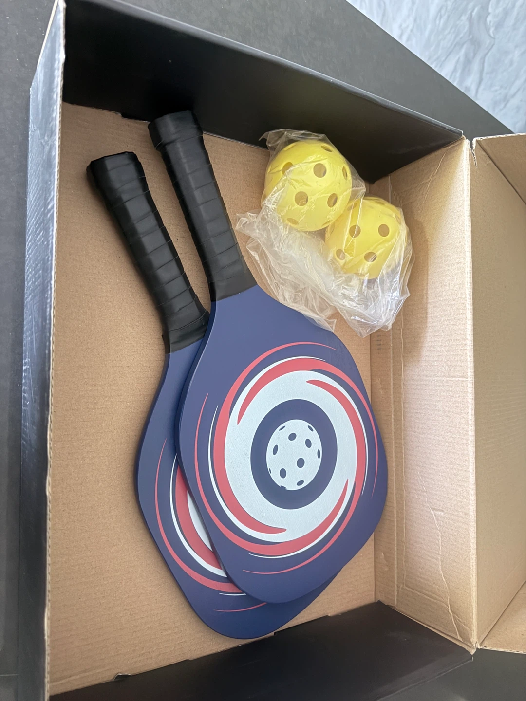 Hozzen Pickleball Set with 2 Paddles and 2 Balls - photo 5