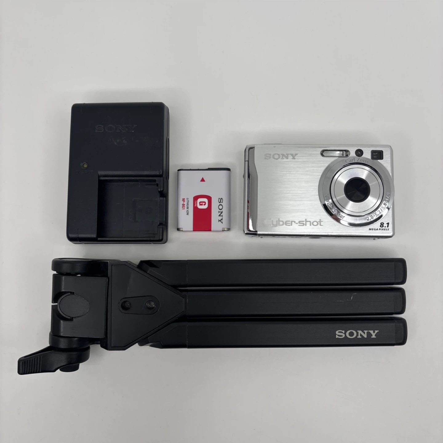 Sony CyberShot DSC-W90 Digital Camera
