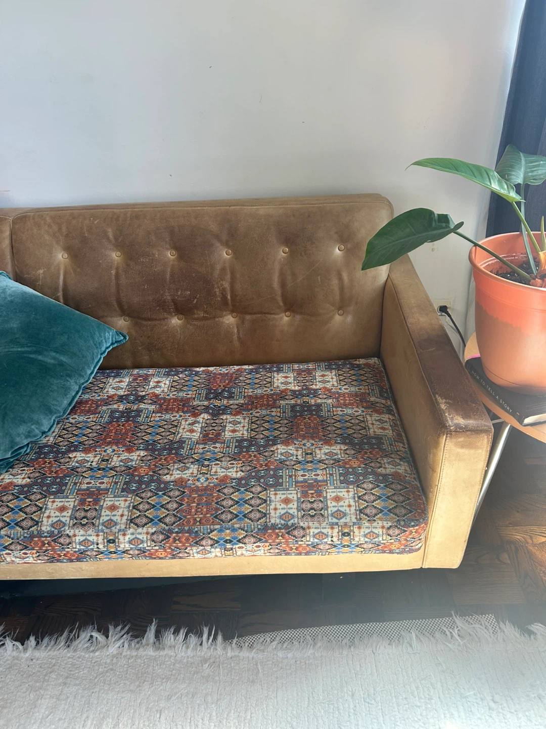Brown Tufted Sofa with Geometric Seat Cushion
