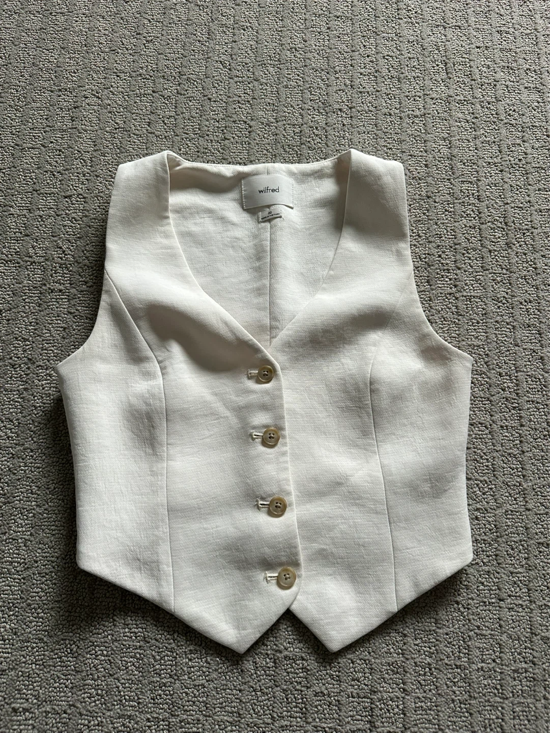 Aritzia Wilfred vest