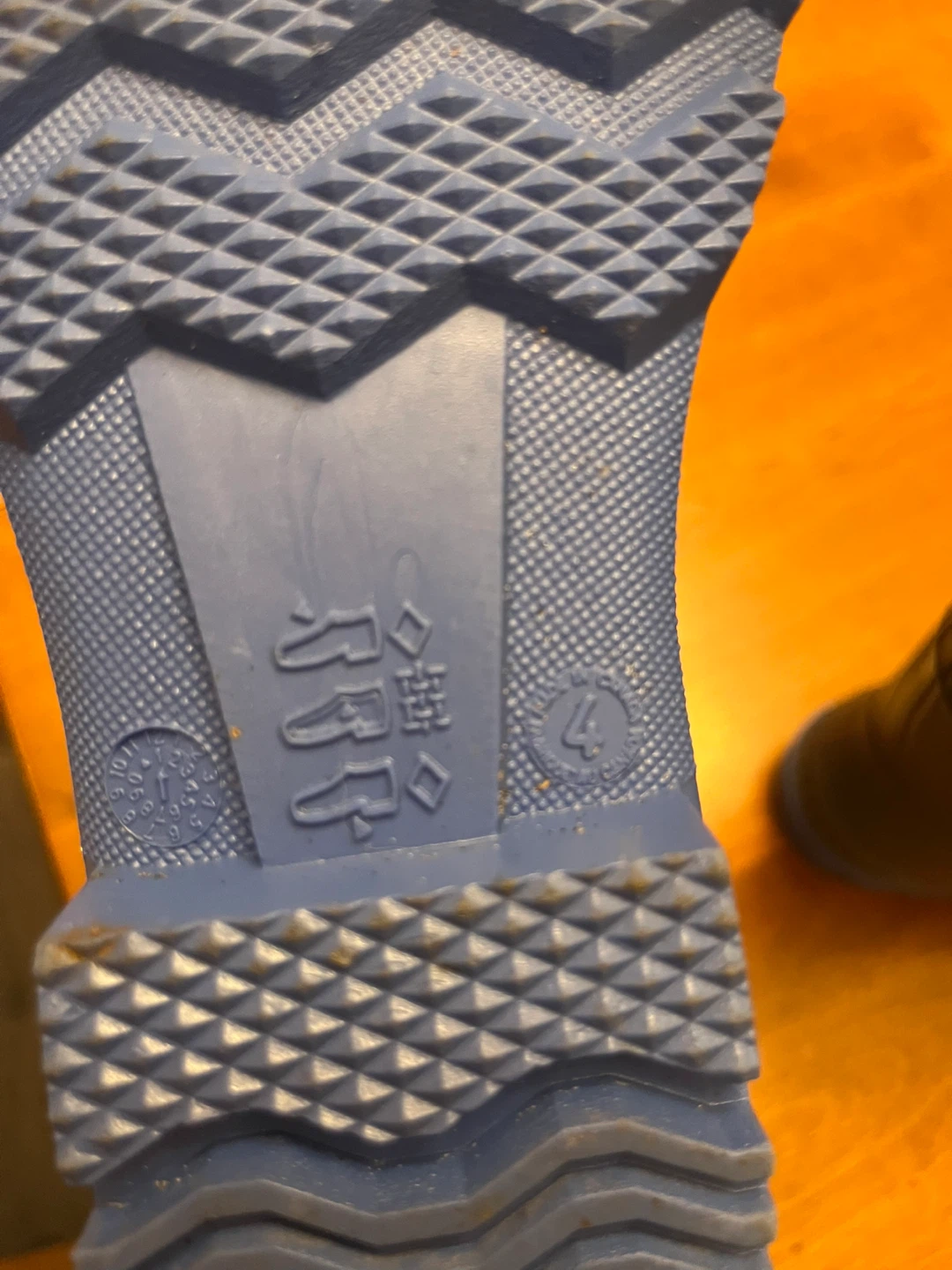 Rain boots. Size 4 - photo 2