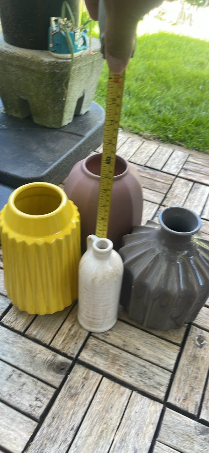 Set of 9 decorative vases