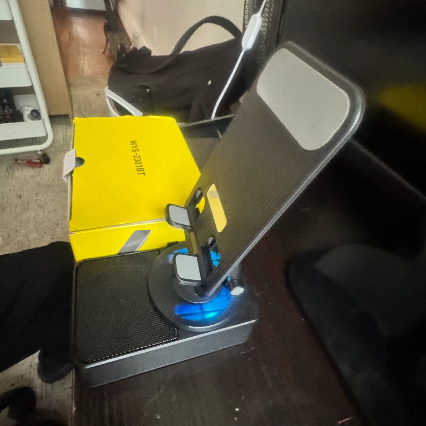 BETTERBASS WYS-2301BT Bluetooth Speaker with Phone Stand - photo 3