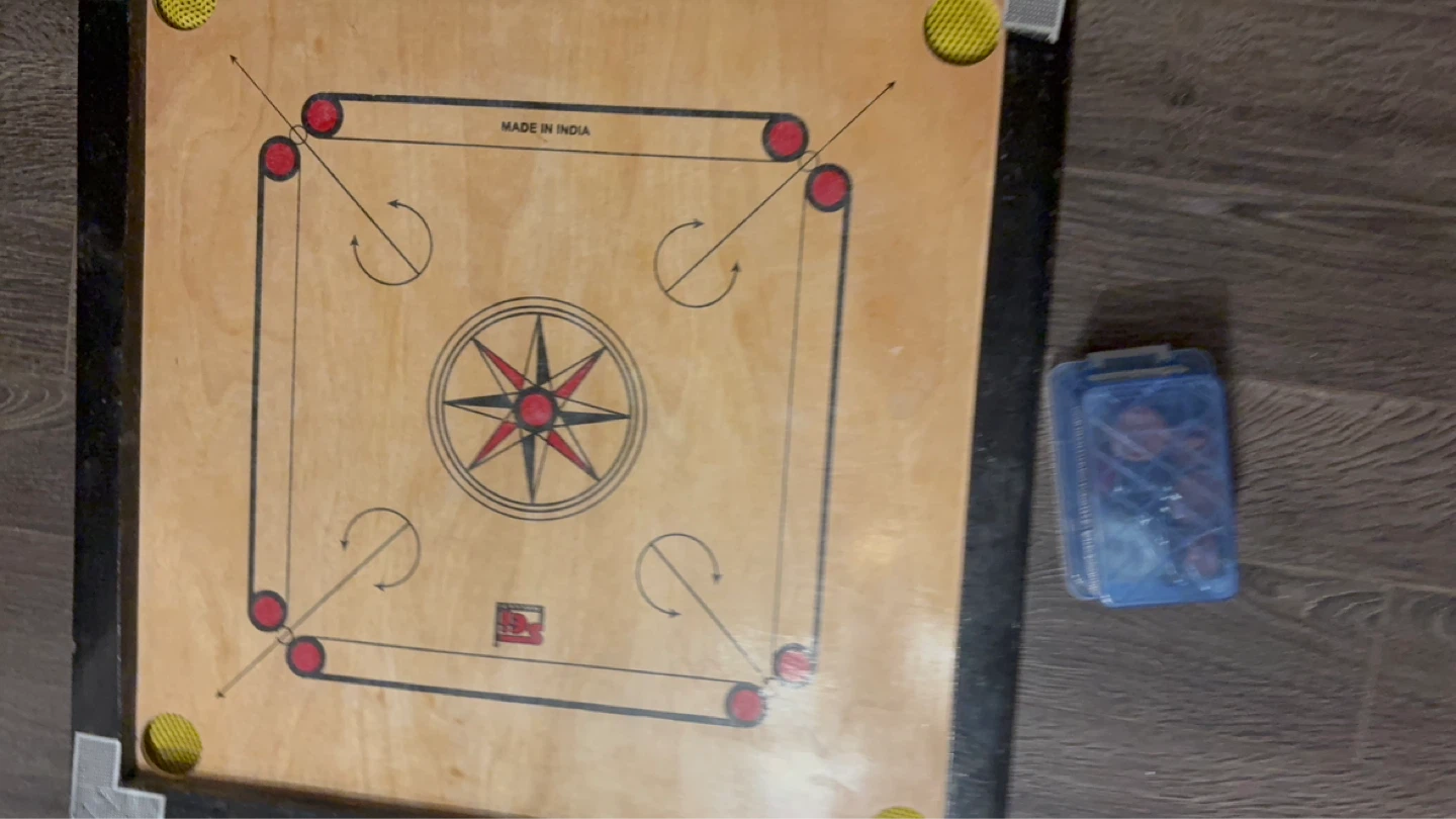 Small Carrol board and coins - photo 2