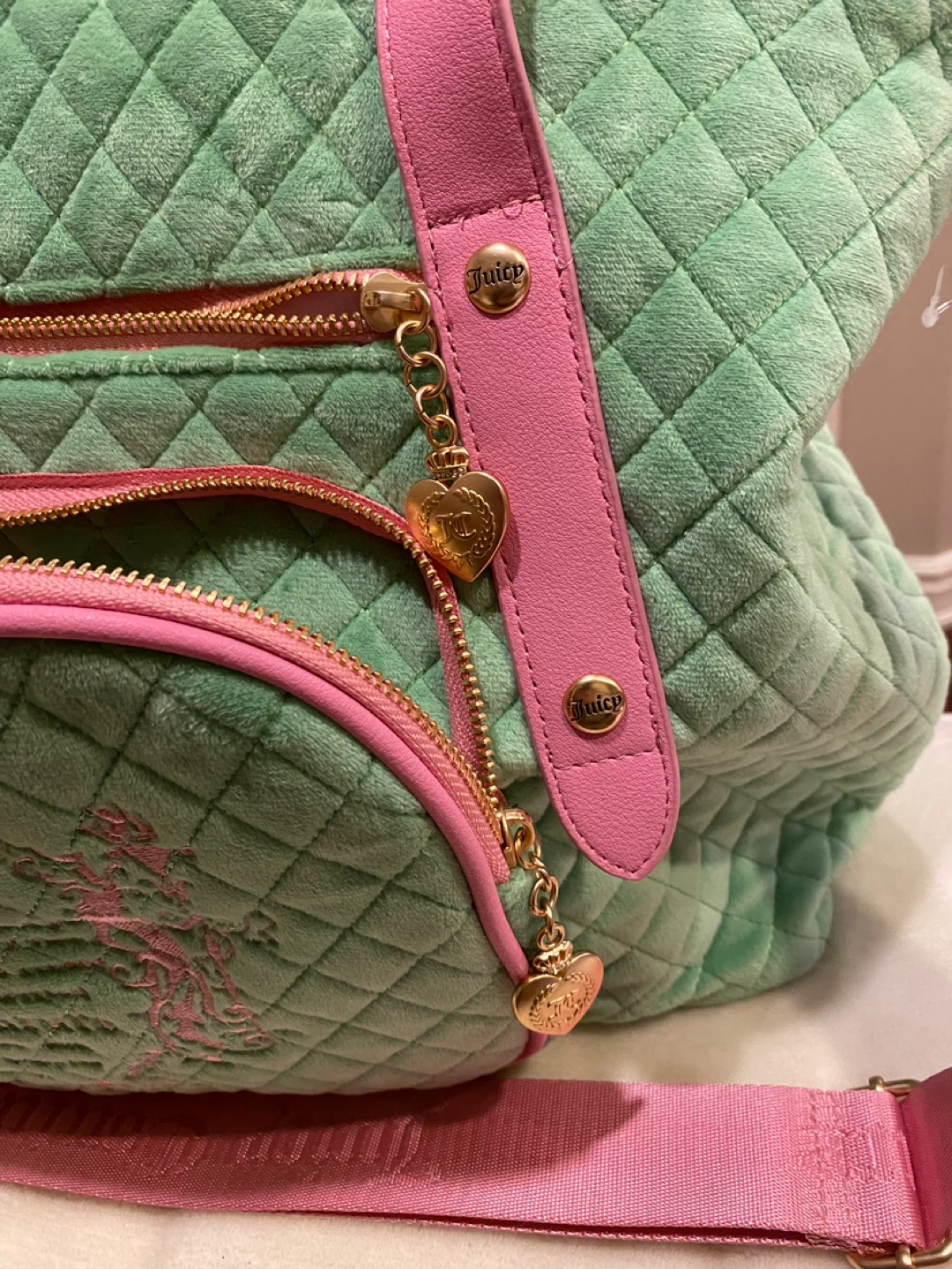 Juicy Couture Quilted Velour Bag - photo 3