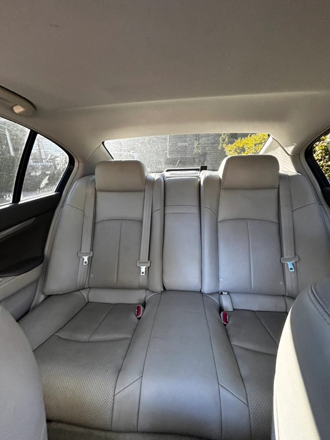 Infiniti G37X Sedan - photo 5