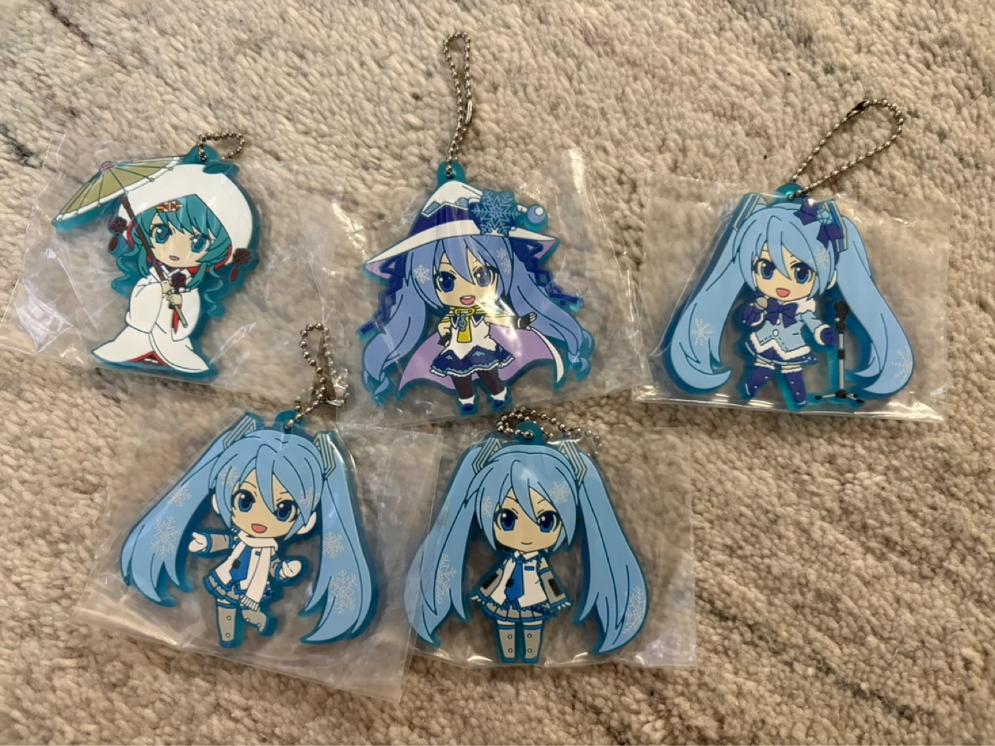 Cute Hatsune Miku Keychain Japan anime cosplay