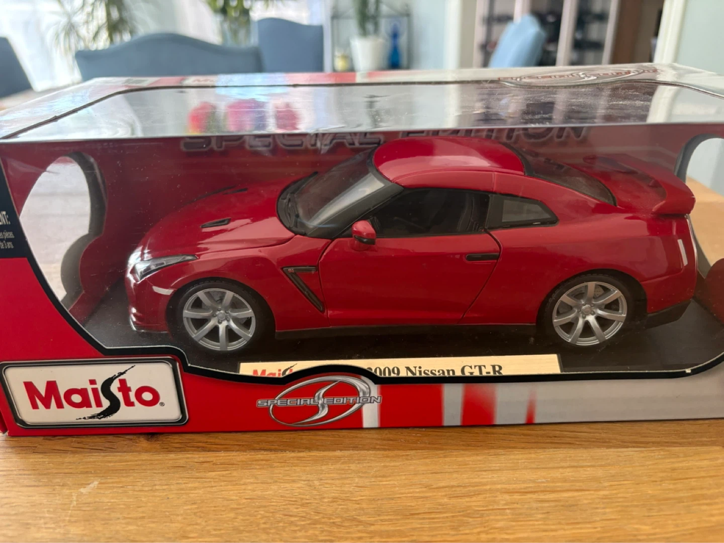 Maisto 2009 Nissan GT-R Special Edition