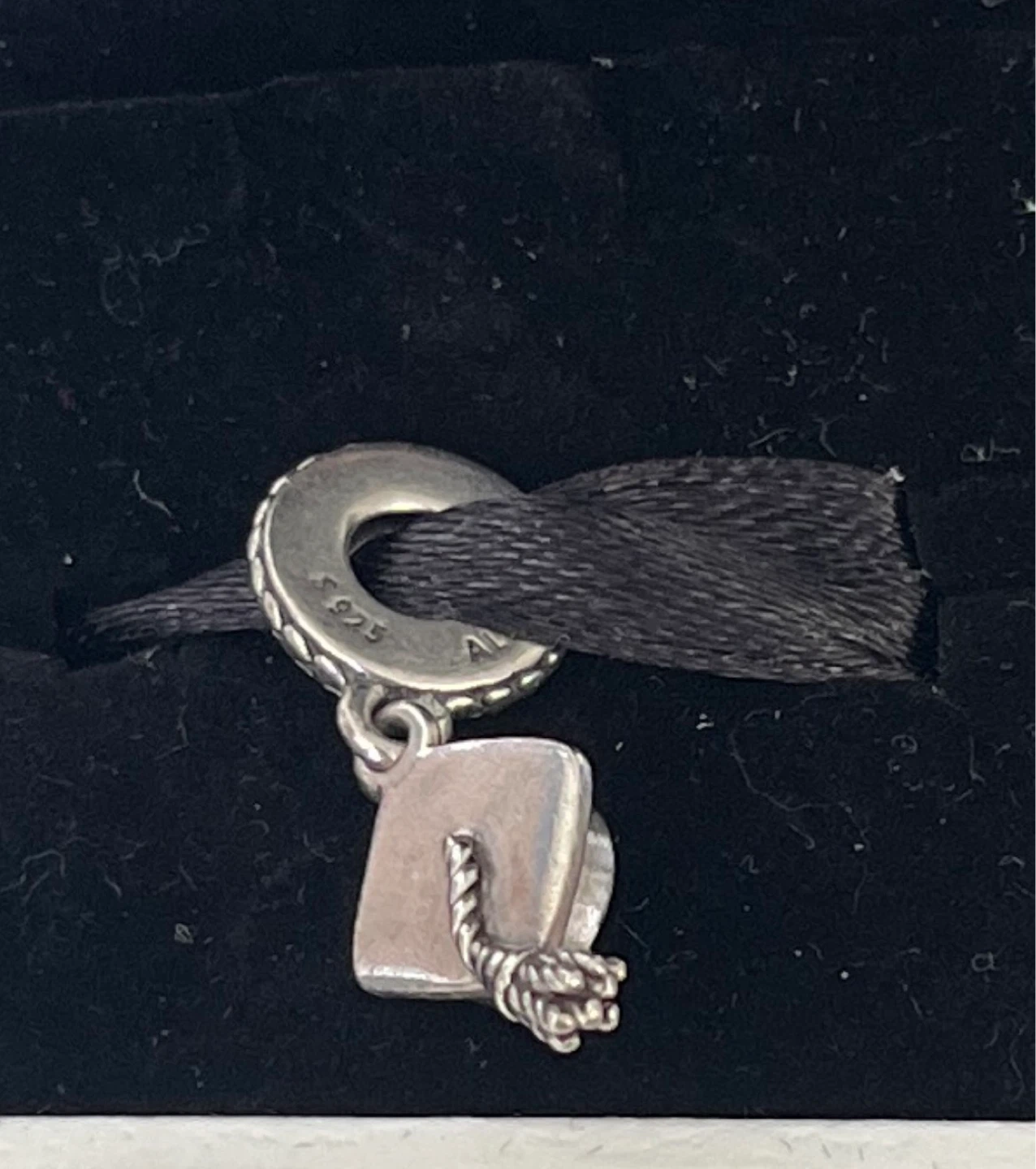 Pandora Sterling Silver Graduation Cap Charm - photo 2