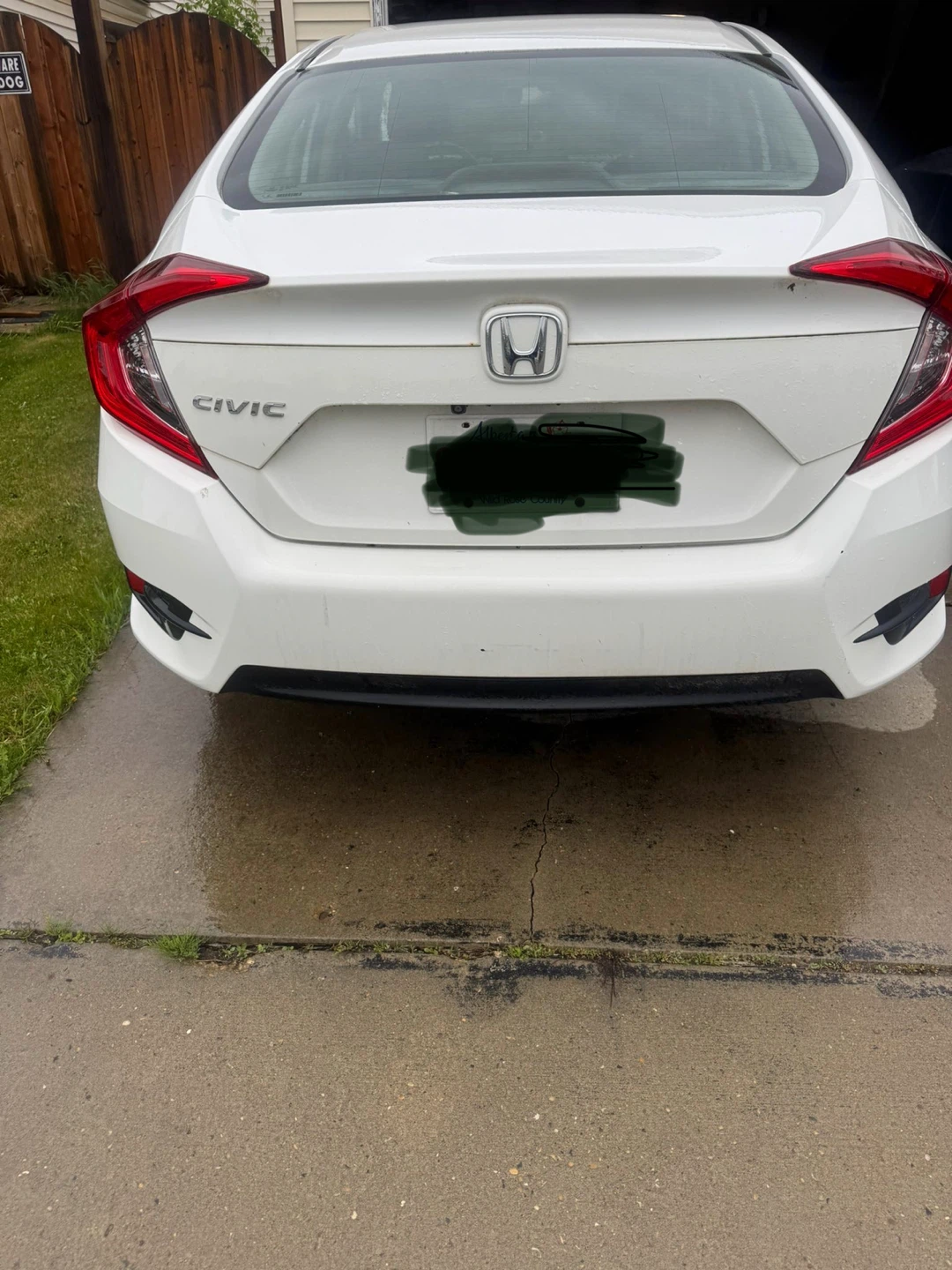 White Honda Civic 2017 - photo 3