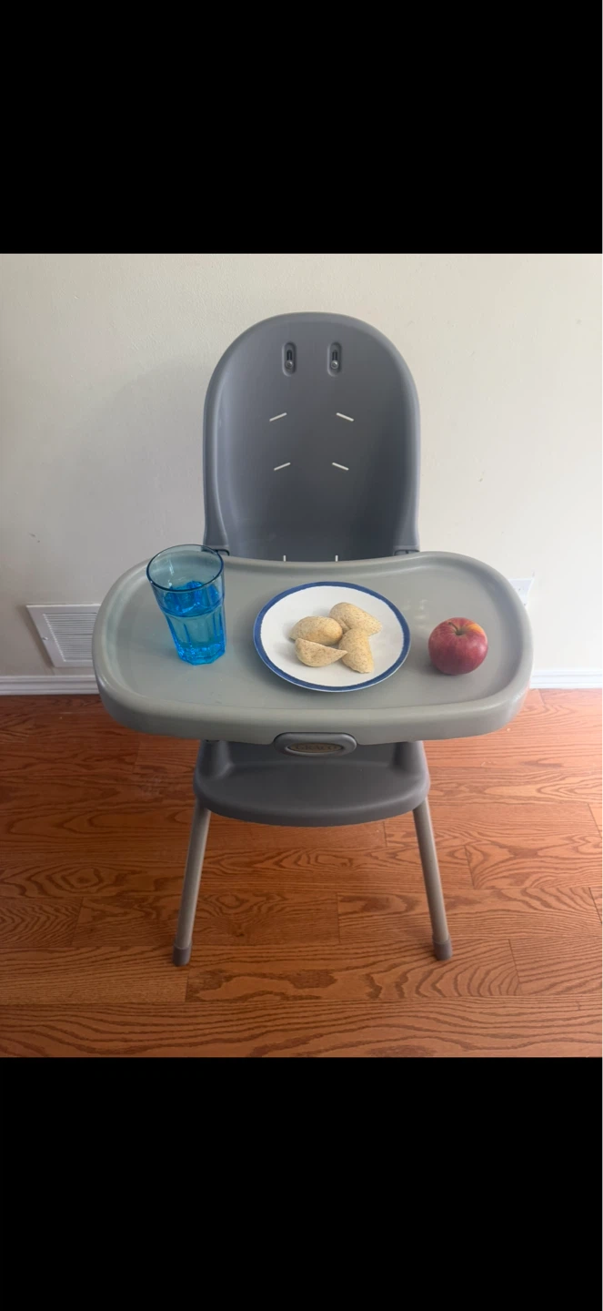 Feed/Eat Baby Highchair - Easy Cleaning