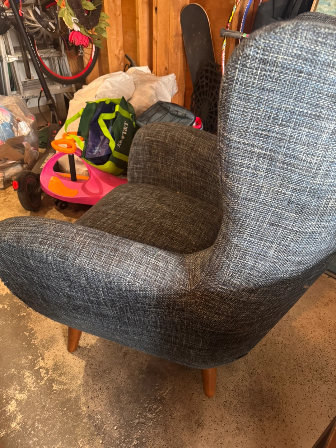 2 Accent Chairs 80$ - photo 2