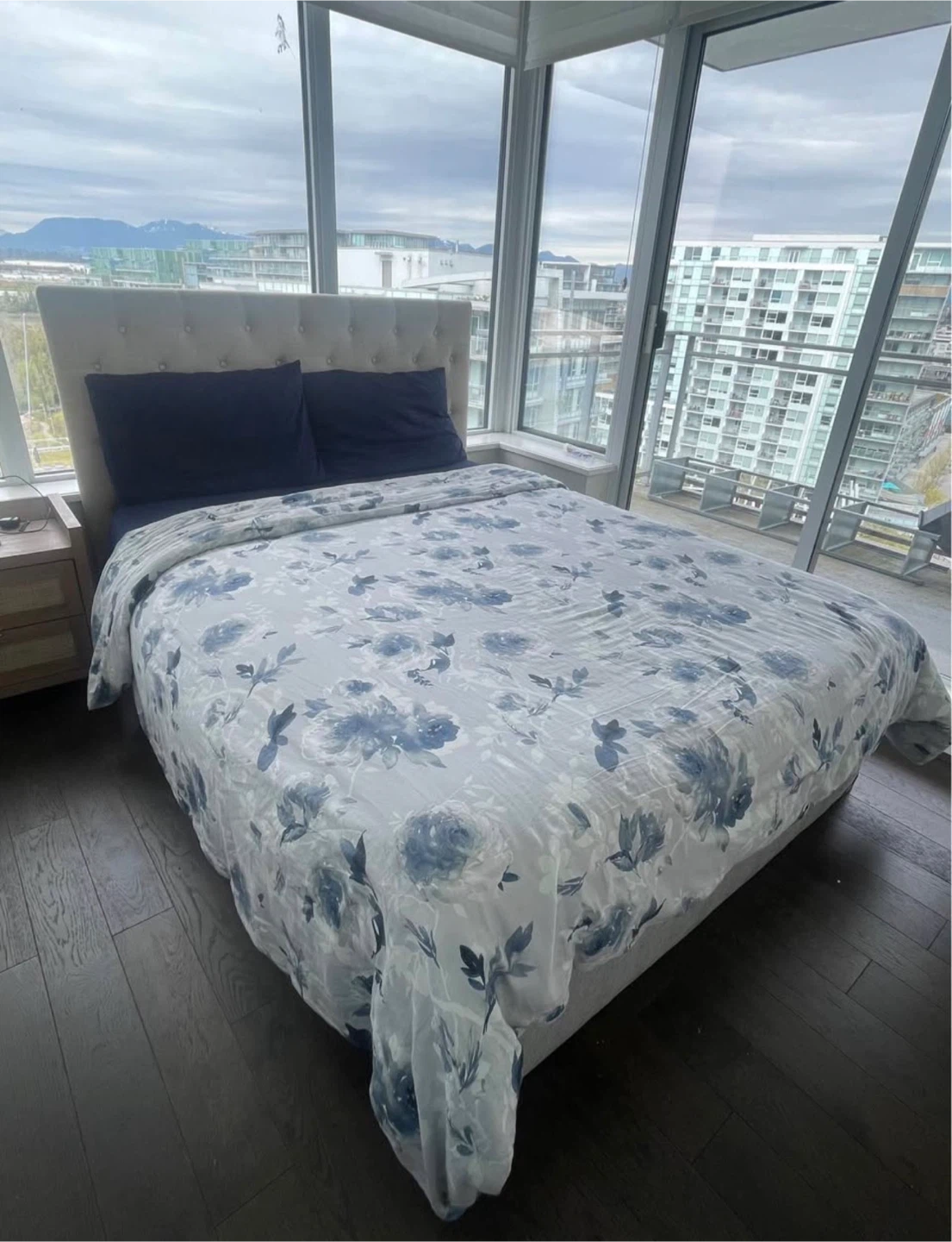 KINGSDOWN Bed Set - Mattress, platform & Tufted Headboard - photo 3