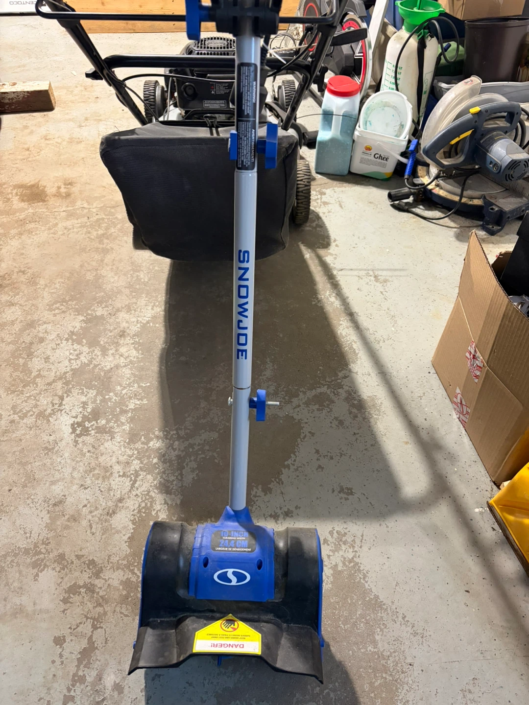 Snow Joe Electric Snow Shoveling Machine - photo 2