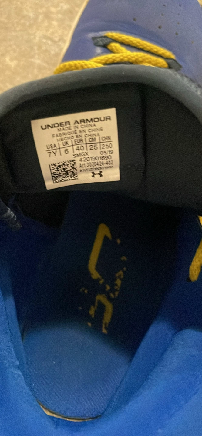 Under Armour SC 3Zero III Basketball Shoes Youth Size 7Y - photo 3