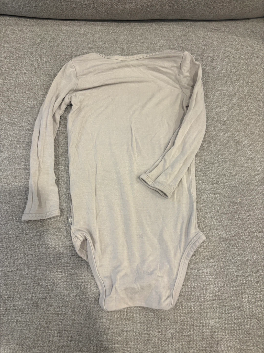 Kyte Baby Long Sleeve Bodysuit 12-18 months - photo 2