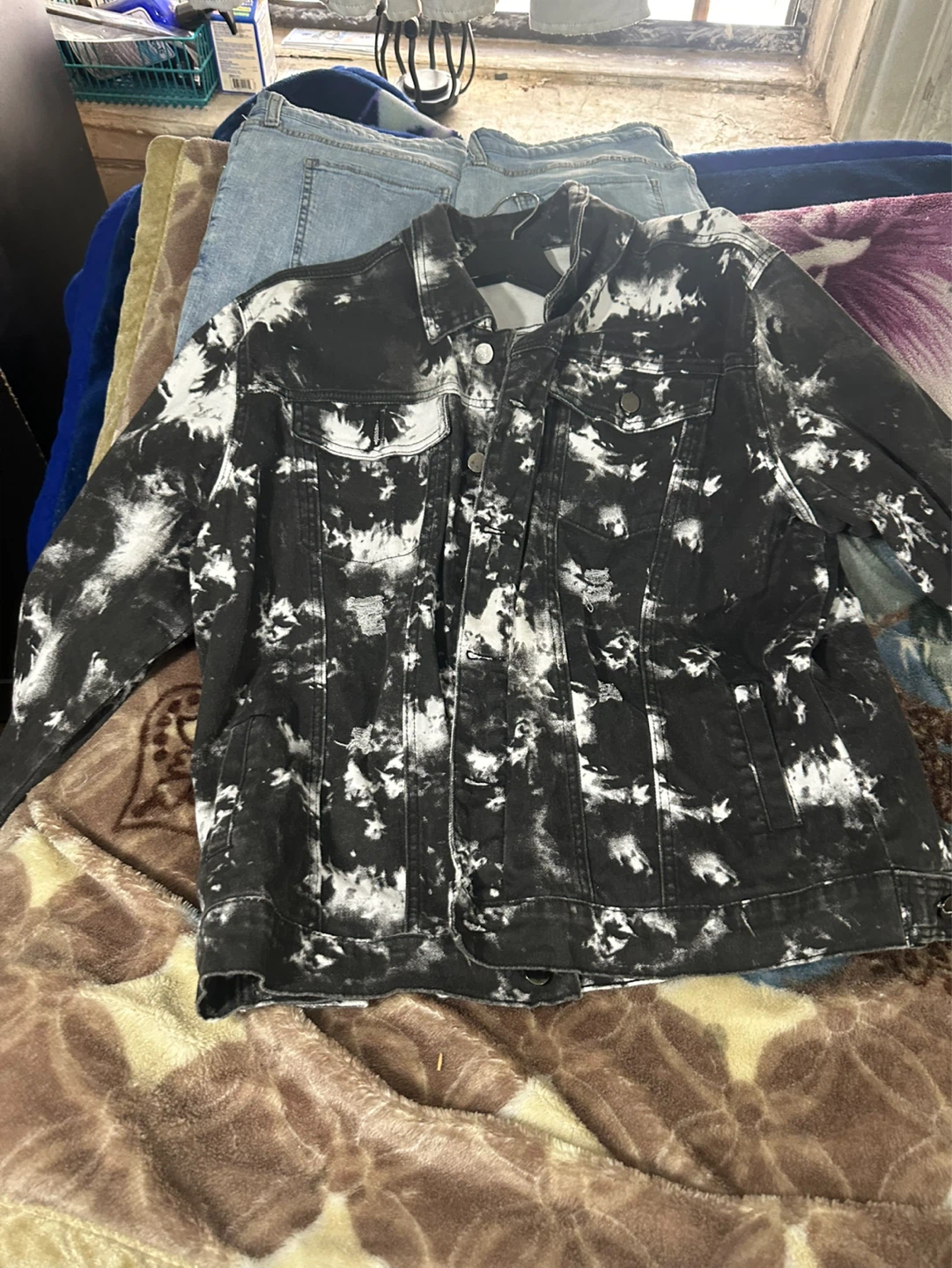 Black & White Tie-Dye Denim Jacket - photo 4