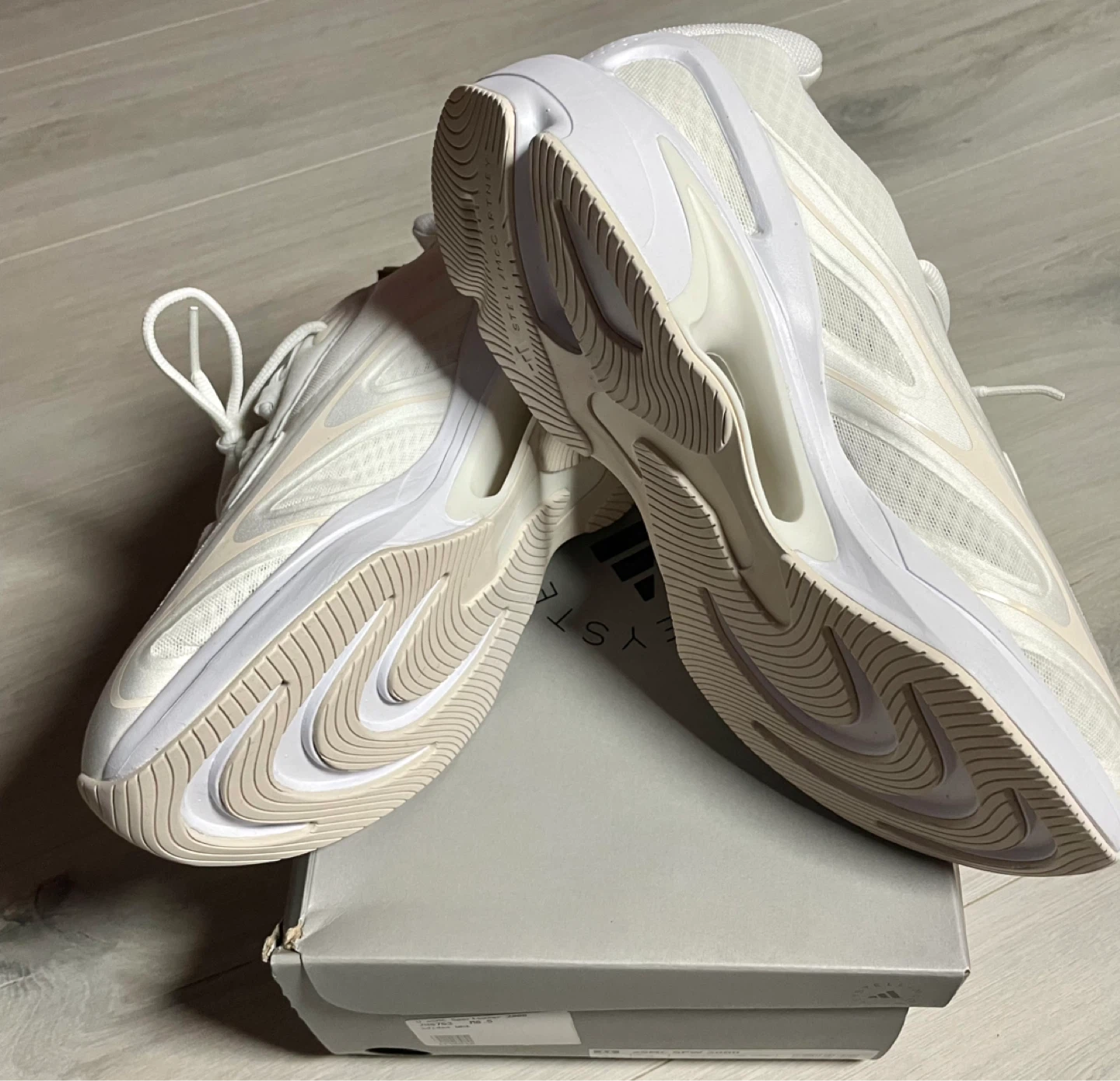 New in box adidas x Stella McCartney SPW 2000 Sneakers Unisex - photo 2