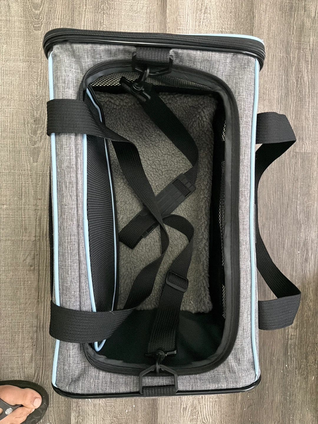 Gray Pet Carrier Bag with Mesh Ventilation - photo 2